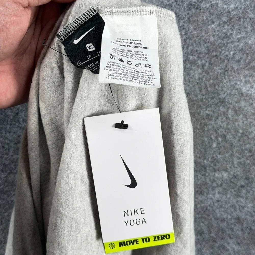 Nike nwt yoga